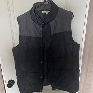 Men's Two-Tone Puffer Vest